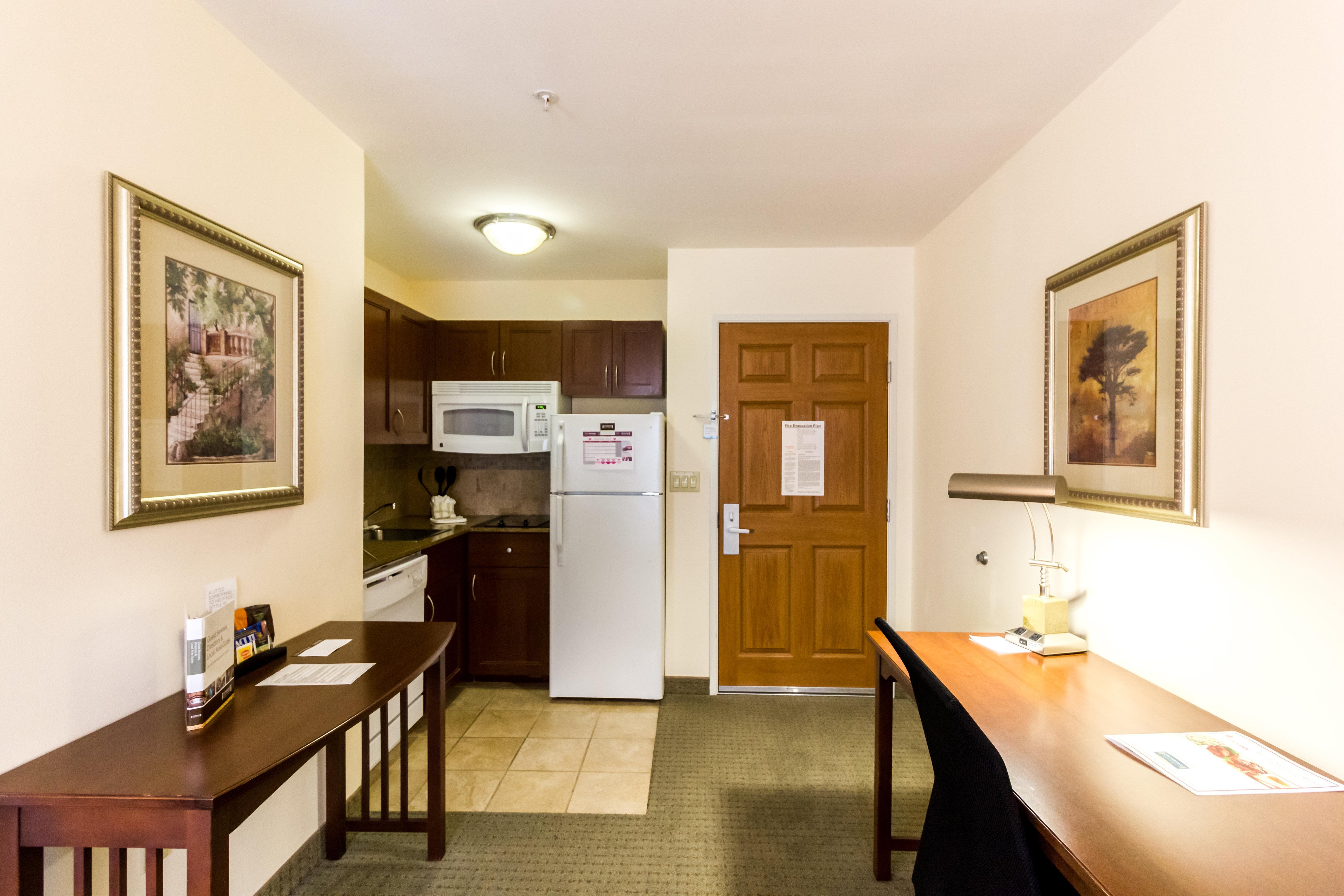 Staybridge Suites Austin Airport By Ihg Zewnętrze zdjęcie